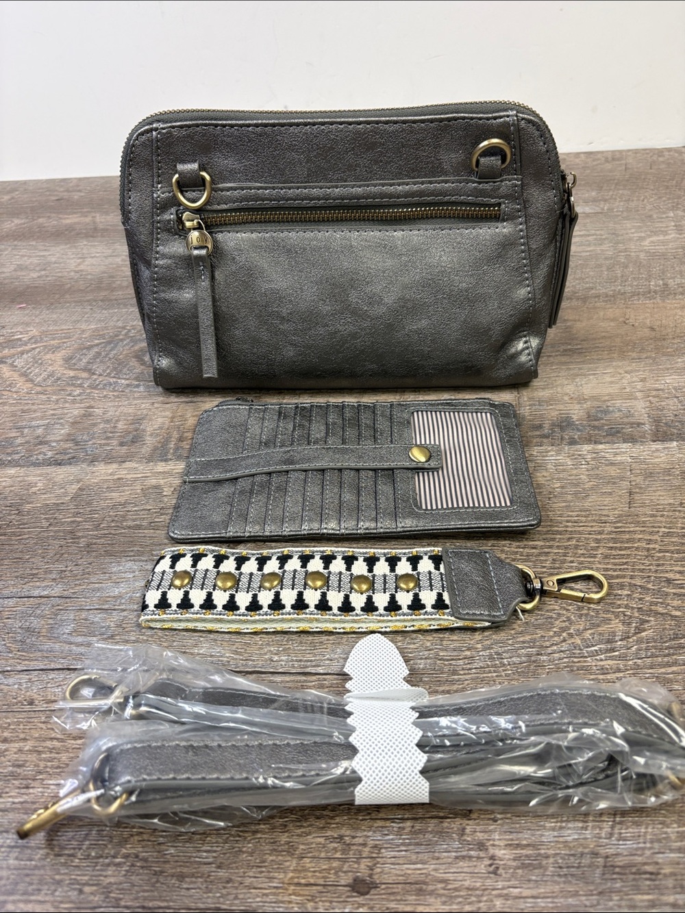 Joy Susan Charcoal Gray Convertible Crossbody Wristlet Wallet Set Like New